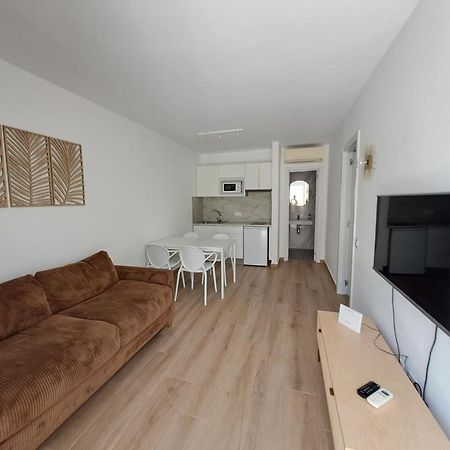 Homeforguest Apartamento Con Terraza Y Piscina En كوراليهو المظهر الخارجي الصورة