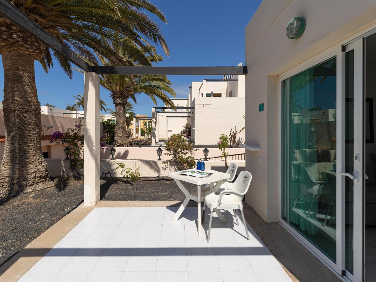 Homeforguest Apartamento Con Terraza Y Piscina En كوراليهو المظهر الخارجي الصورة